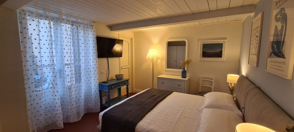 Suite_Carducci_camera_blu_03